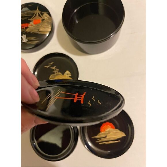 Vintage Japanese AIZU Black Lacquerware Set of 5 Coasters / Sauce Bowls - Picture 6 of 7